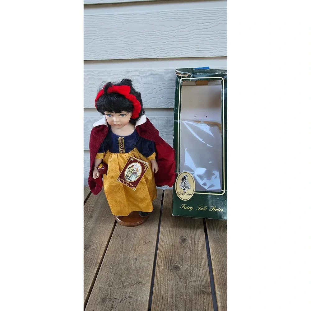 Geppeddo Fairy Tale Series Snow White Porcelain Doll 16 inch with Stand and Box